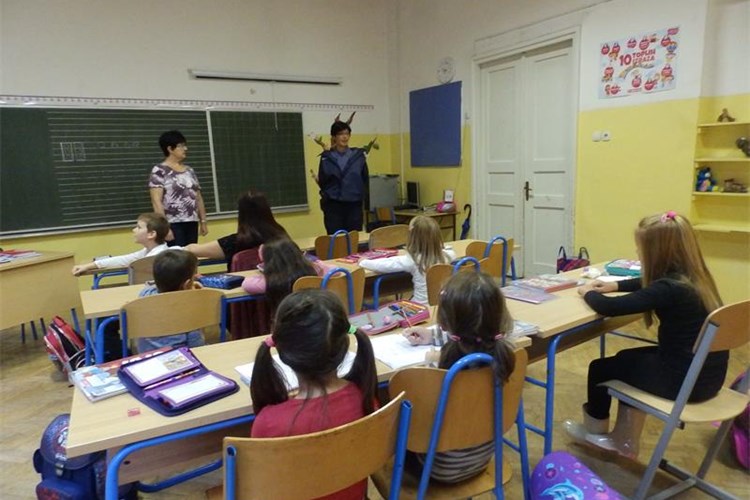 Slika vijesti/2017/DJECA 2-CENT-MALA.JPG